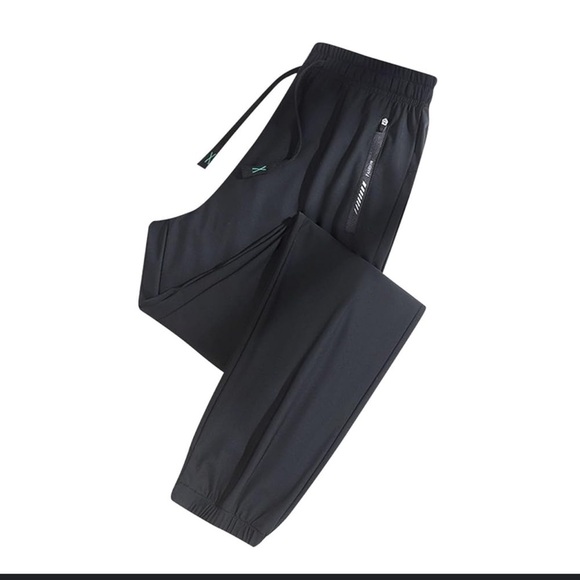 Active Sweatpants Stretchy Quick Dry Pants Workout Black M NWOT - Picture 1 of 8